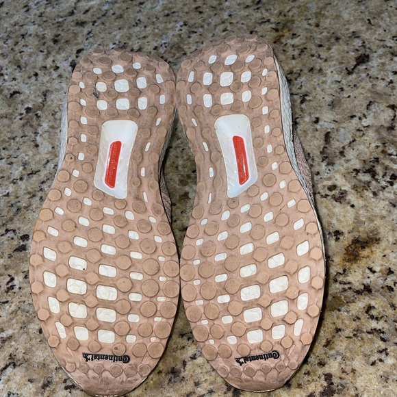 Adidas UltraBoost Laceless - Picture 7 of 9